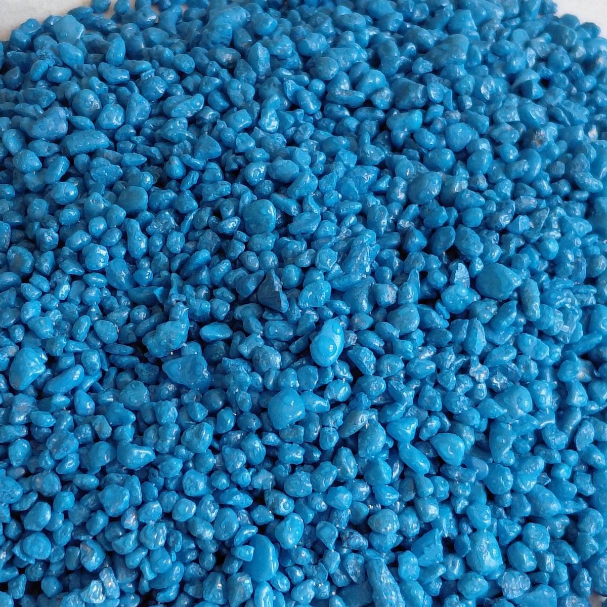 Blue decorative gravel for terrariums and miniature landscapes
