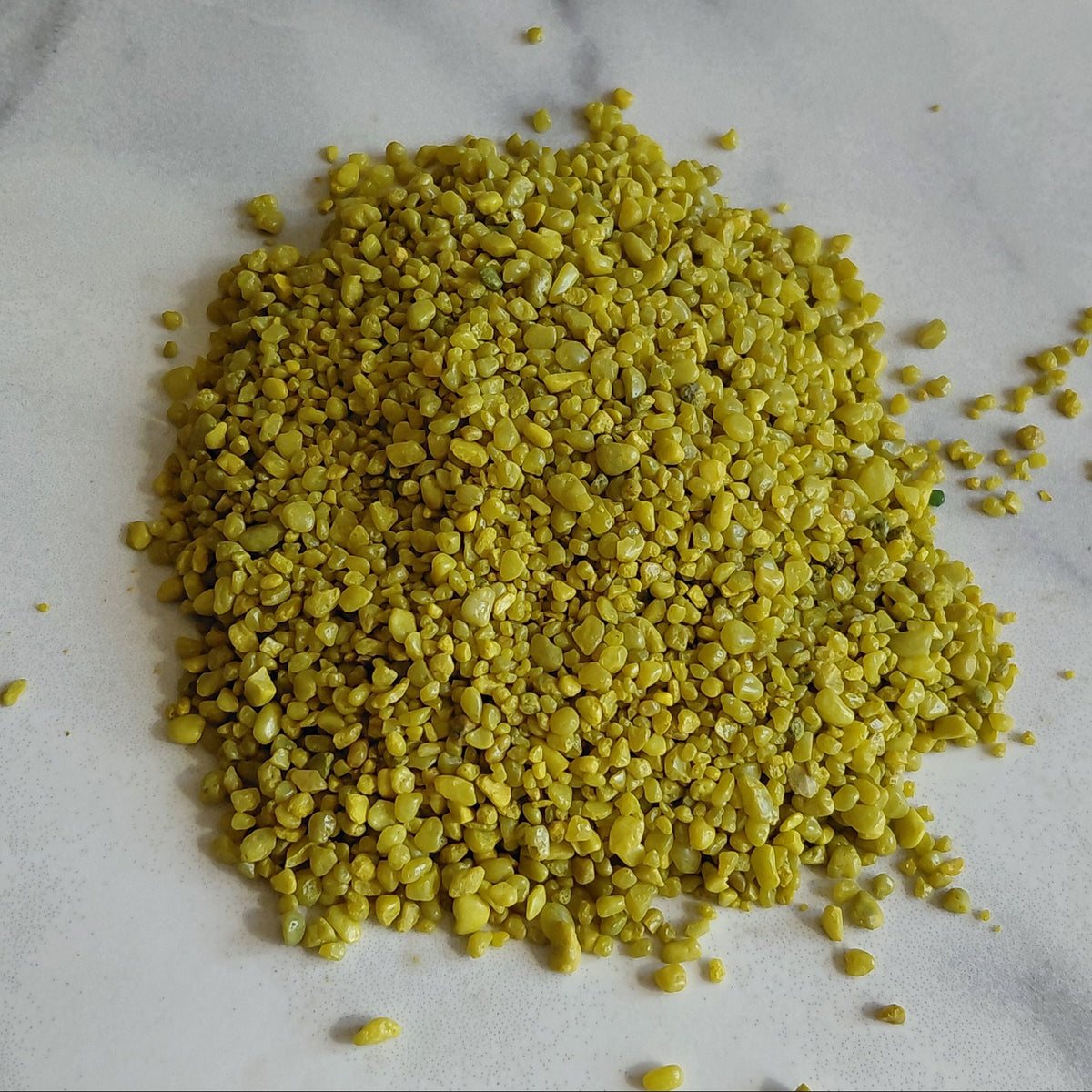 Yellow decorative gravel for terrariums and natural compositions