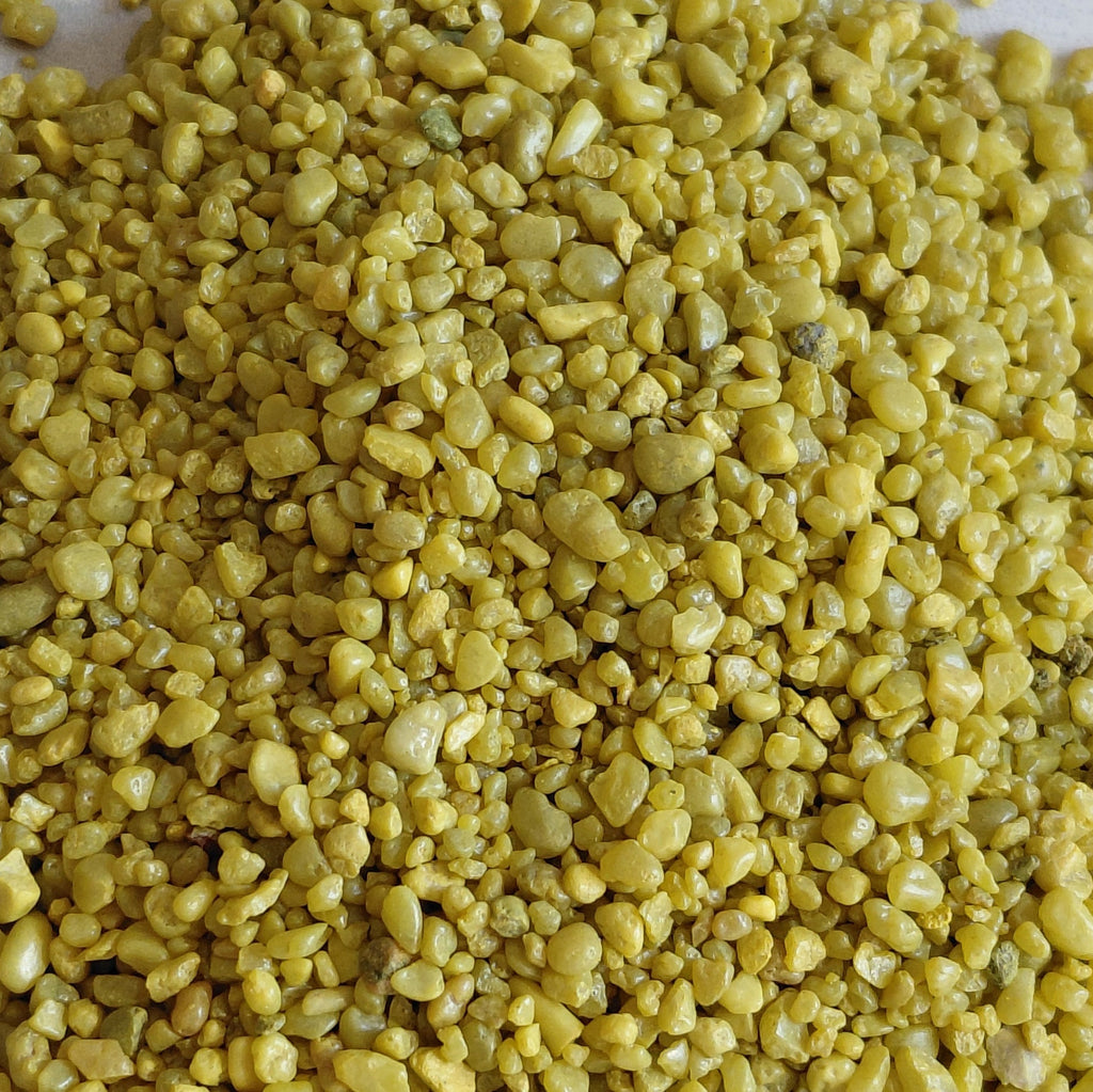 Yellow decorative gravel for terrariums and natural compositions